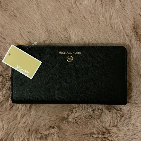 Michael Kors Handbags - Michael Kors wallet